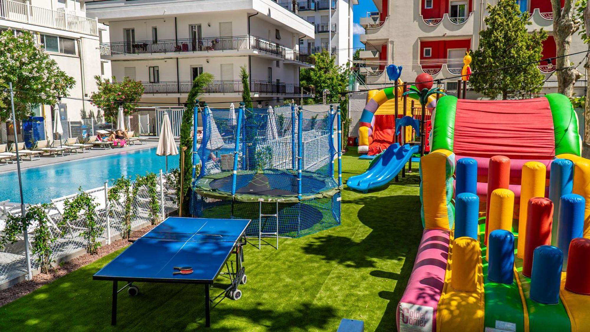 Hotel Aiglon Ρίμινι Εξωτερικό φωτογραφία